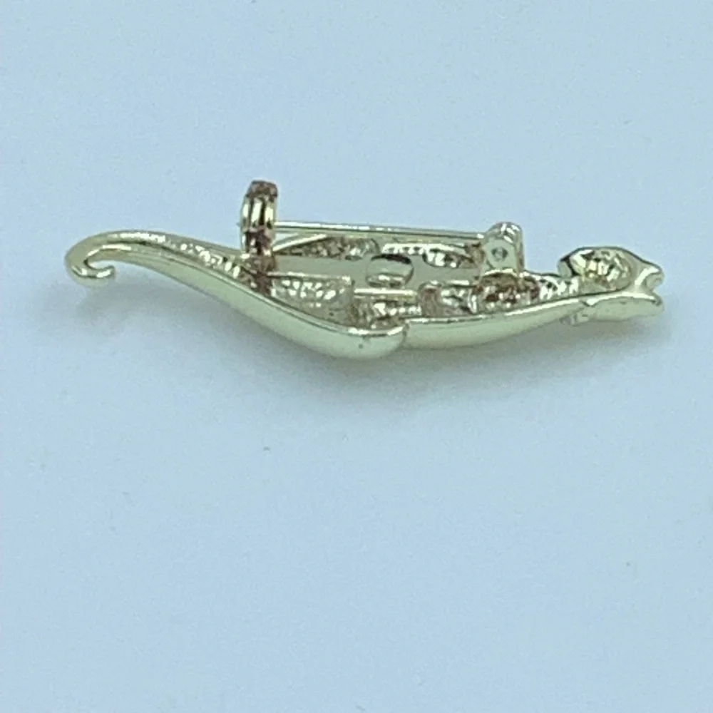 Gold Tone Cat Pin